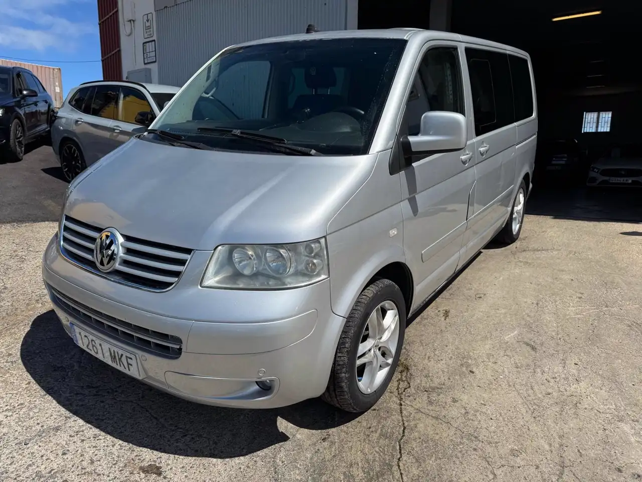 Volkswagen Multivan T5 2009 plata de ocasión en AutoZentrum Tenerife